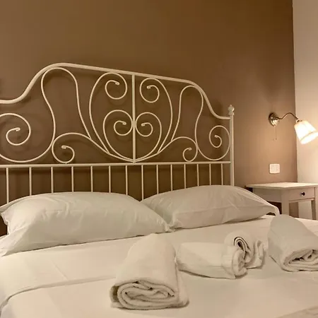 住宿加早餐酒店 Stella Del Cilento & Sole Del Cilento